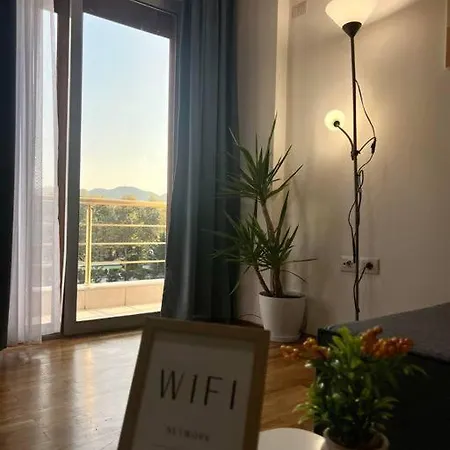 Vibes Apartment Tirana